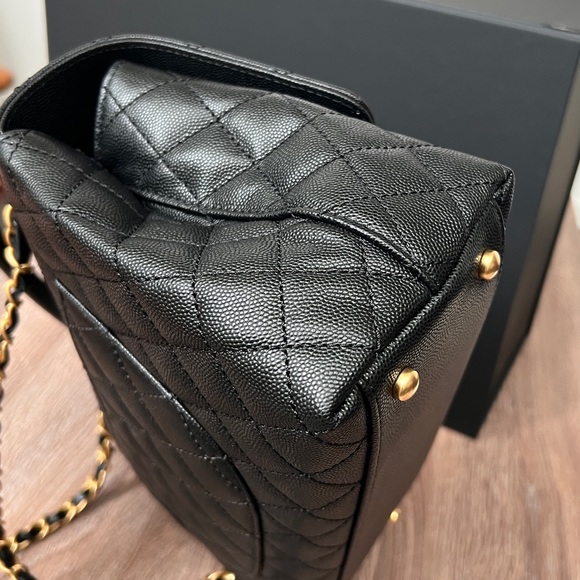 Brand New Coco Chanel Flapbag with handle, v b/black with dust bag and box. - Picture 11 of 15